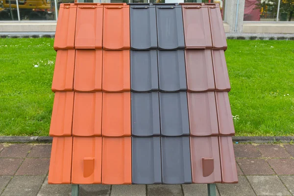 Three Colors New Ceramic Roof Tiles House — Stock Photo, Image