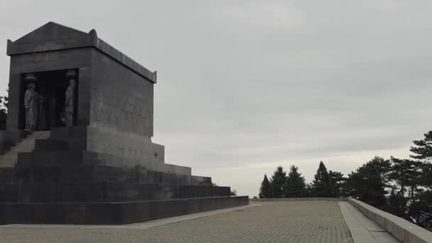 Белград Сербия Октября 2021 Года Памятник Неизвестному Герою Вершине Горы — стоковое видео