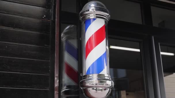 Barber Pole Retro Swirl Sign Hairdresser Shop — Stok Video