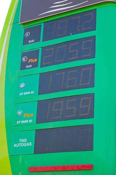 Tablero Verde Del Letrero Con Los Precios Llevados Gasolinera —  Fotos de Stock