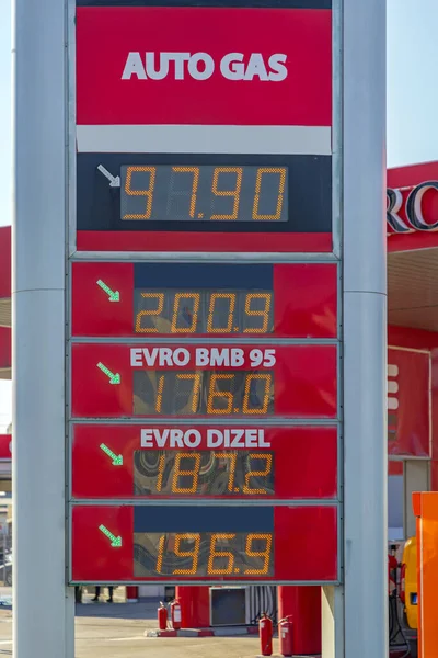 Auto Gas Lpg Benzine Diesel Prijzen Bij Tankstation Teken — Stockfoto