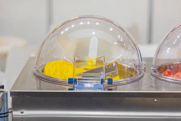 Производство Нескольких Машин Вращения Мороженого — стоковое фото