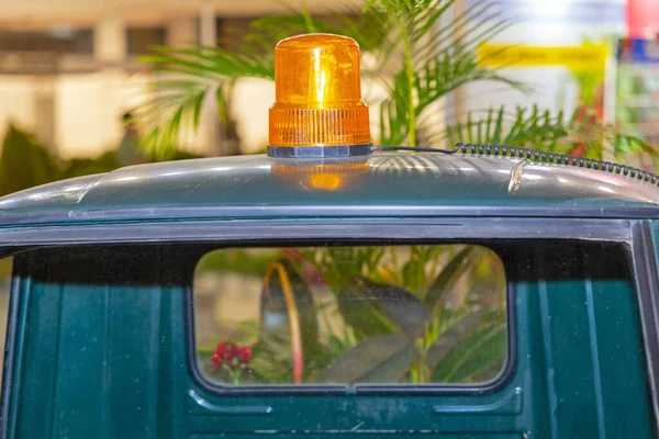 Flashing Amber Light Dome Vrcholu Užitkového Vozidla — Stock fotografie