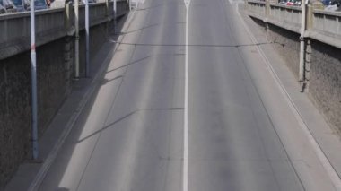 Belgrad, Sırbistan - 13 Mart 2022: Belgrad 'ın başkentinde Altgeçit Caddesi Düşük Trafik Pazar günü.