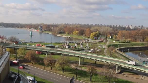 Belgrad Sırbistan Kasım 2021 Eğlence Gölü Ada Sava Nehri Güneşli — Stok video
