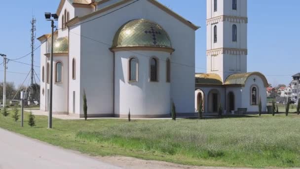 Sankt Matteus Aposteln Serbiska Ortodoxa Kyrkan Surcin Luta Upp — Stockvideo