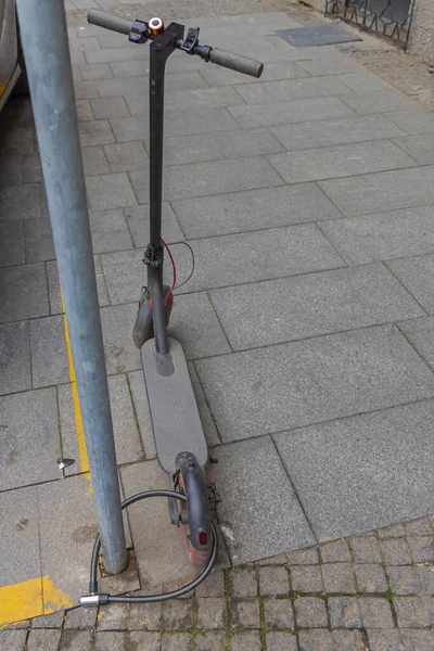 Theft Electric Scooter Back Wheel Locked Pole — Fotografia de Stock