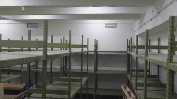 Empty Storage Room Green Shelving System Racks Pan — Vídeos de Stock