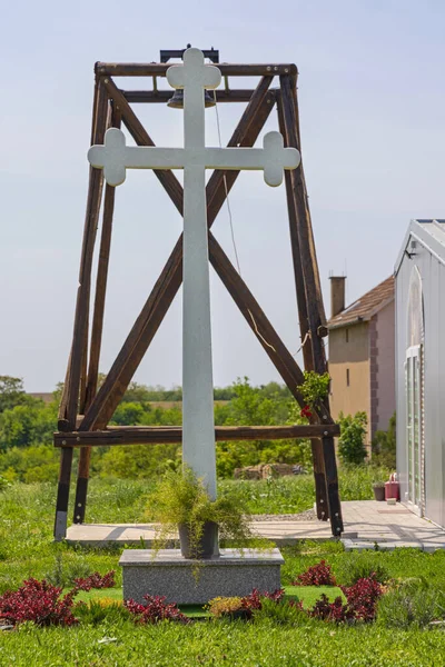 Betonkreuzform Der Kleinen Kirche Jarkovci — Stockfoto