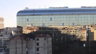 Belgrad, Sırbistan - 18 Şubat 2022: Sırbistan Merkez Bankası Soğuk Kış Öğleden Sonra Tavasında Modern Binası.