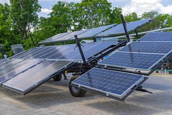 Large Solar Panels Trailer Mobile Power Solution — Stock Photo, Image