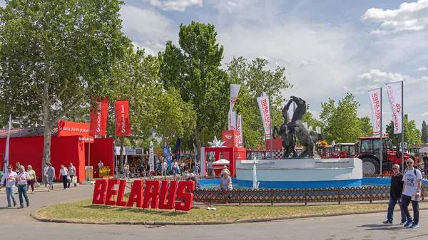 Novi Sad Serbien Mai 2022 Weißrussland Landmaschinen Auf Der Fair — Stockfoto