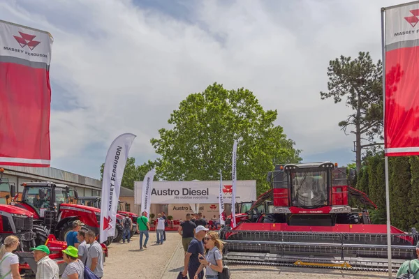 Novi Sad Servië Mei 2022 Massey Ferguson Beursstand Austro Diesel — Stockfoto