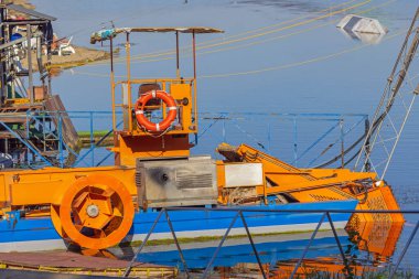 Göldeki Su Otu Toplama ve Su Yolu Enkazı Yönetimi Özel Operasyonu