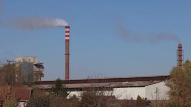 Smederevo, Sırbistan - 31 Ekim 2021: Radinac 'taki Fabrika Hbis Grubu Demir ve Çelik Değirmeni Hesteel Ağır Sanayi Üretim Tesisi.