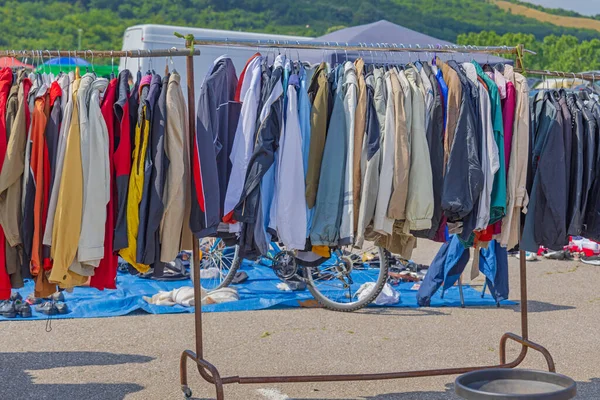 Second Hand Jackets Tops Railing Flea Market — Stockfoto