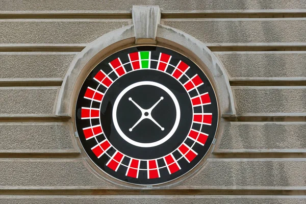 Roulette Wheel Casino Finestra Gioco Delle Slot Rosse Nere — Foto Stock