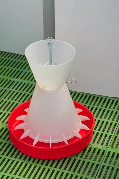 New Modern Clean Plastic Poultry Chicken Feeder Farm Equipment — ストック写真