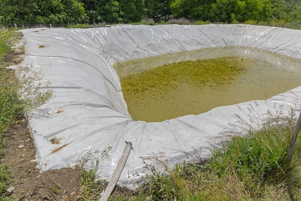 Polyethylene Lined Open Tank Water Storage Reservoir Farm Irrigation — Stock Photo, Image