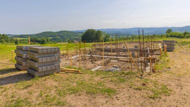 Bina Binası Vakfı Bodrum Beton İnşaat Alanı Başlangıcı