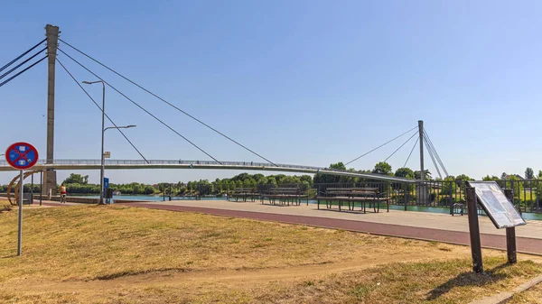 Sremska Mitrovica Serbia July 2022 Pedestrian Bridge Saint Irenaeu Sava — Stockfoto