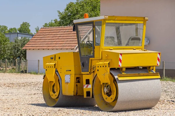 Yellow Compaction Tandem Roller Machinery New Construction Site — 图库照片