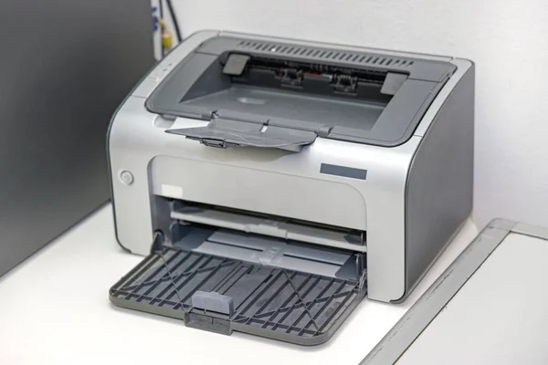 Printer Paper Desk Office Problem — ストック写真