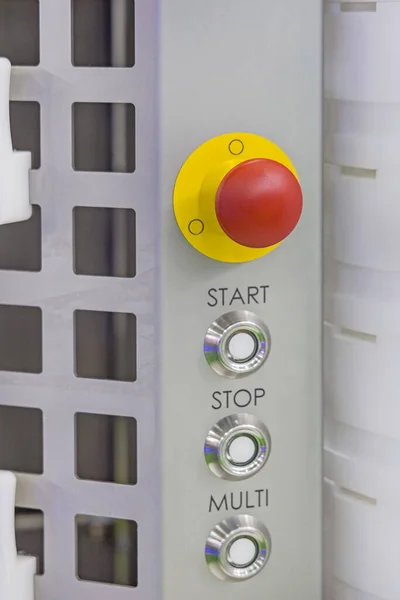 Έναρξη Έκτακτης Ανάγκης Multi Push Buttons Εργοστάσιο Ελέγχου Παραγωγής Μηχανών — Φωτογραφία Αρχείου