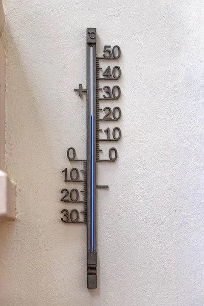 Celsius Thermometer Temperature Scale White Wall — Fotografia de Stock