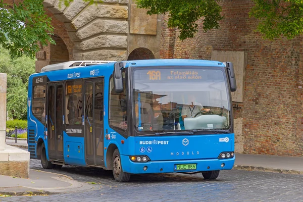 Будапешт Венгрия Июля 2022 Года Голубой Электрический Автобус Общественного Транспорта — стоковое фото