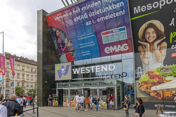 Budapest Hungary July 2022 Entrance Westend Shopping Mall Train Station — Stock Photo, Image