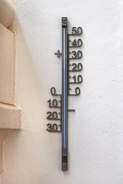Celsius Thermometer Temperature Scale White Wall —  Fotos de Stock