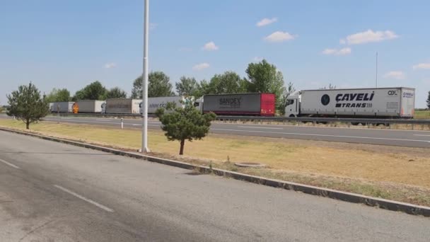 Horgos Roszke Hungría Agosto 2022 Long Queue Cargo Trucks Lorry — Vídeos de Stock