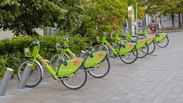 Budapest Hungría Julio 2022 Mol Company Bubi Alquiler Bicicletas Centro —  Fotos de Stock