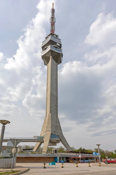 Belgrad Serbia Kwietnia 2020 Wieża Telewizyjna Konstrukcja Betonu Zbrojonego Szczycie — Zdjęcie stockowe