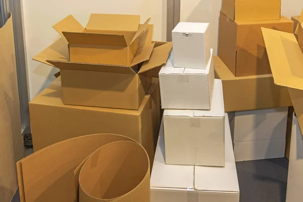 Various Cardboard Boxes Packages Shipping Transport Moving — Stock Photo, Image