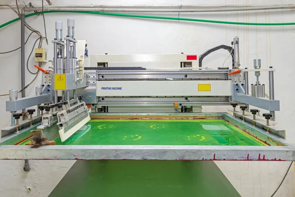 Automatische Siebdruckmaschine Druckerei — Stockfoto