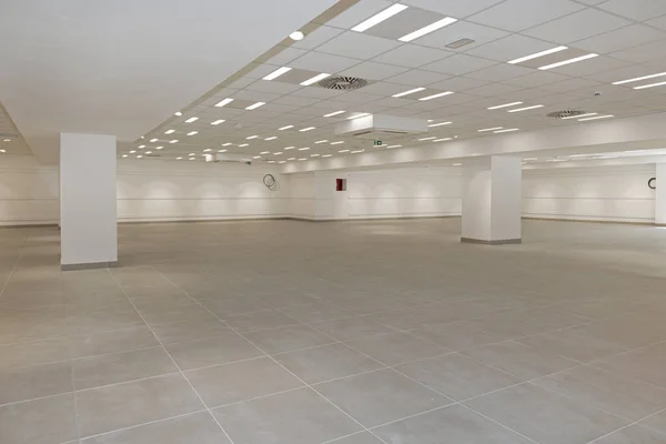 New Empty Big Retail Store Space Clean Floor