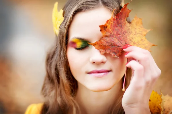 Chica de otoño — Foto de Stock