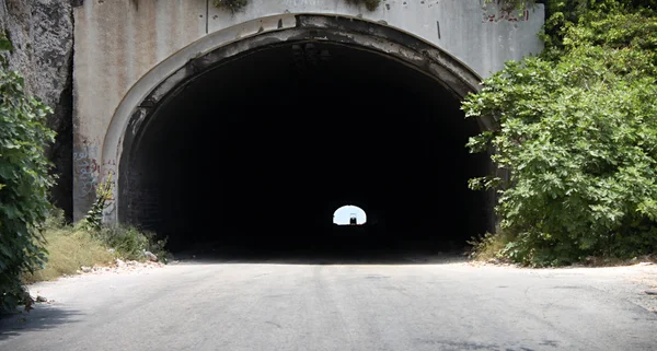 A través del túnel —  Fotos de Stock