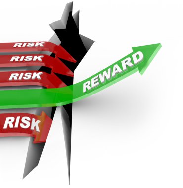 risk vs ok delik üzerinde yükselen kelimeler ödül vermek.