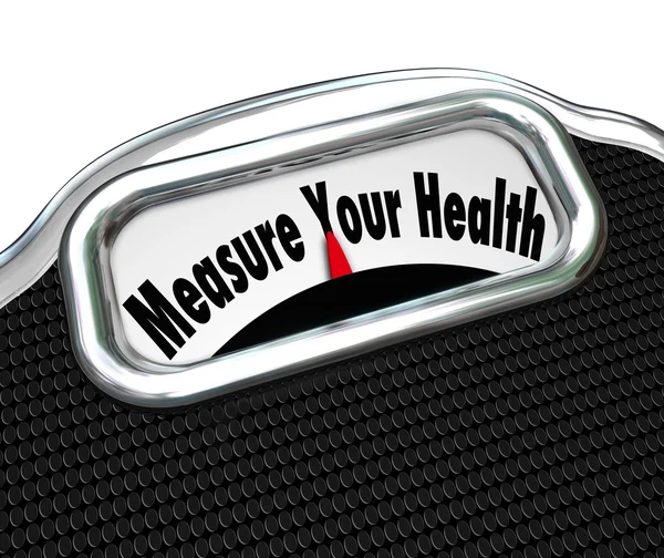 Meça sua perda de peso na escala de saúde Checkup saudável — Fotografia de Stock