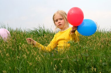 çayır üzerinde sevinç