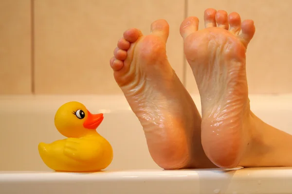 Im Badezimmer — Stockfoto