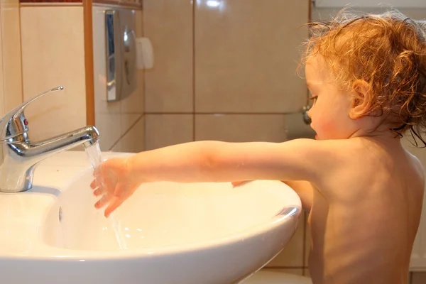 In the bathroom — Stock Photo, Image