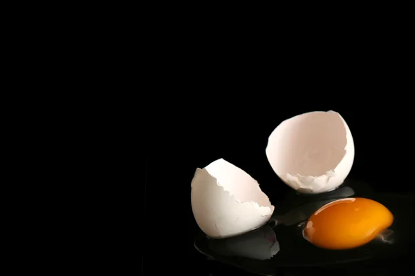 Jajko na czarny — Zdjęcie stockowe