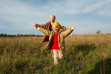 Sarı kapaklar cüceler