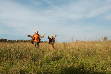 Sarı kapaklar cüceler
