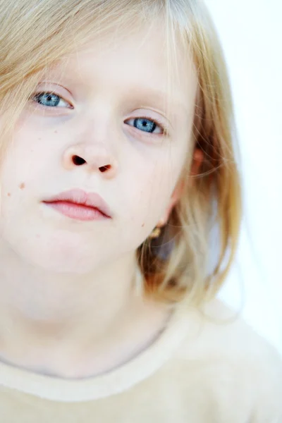 Blue eyes girl — Stock Photo, Image