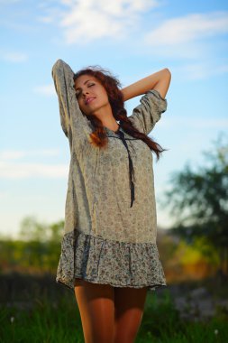 doğa içinde güzellik kız